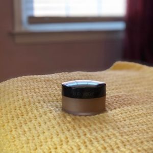 STILL FOR SELL| Laura Mercier dark setting powder